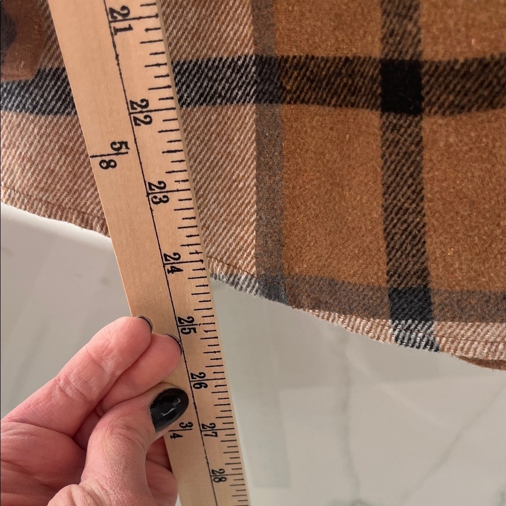 Plaid Button-Up Flannel Shirt - Picture 2 of 7
